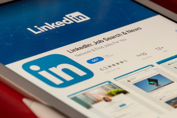 How to Use LinkedIn for Sales
